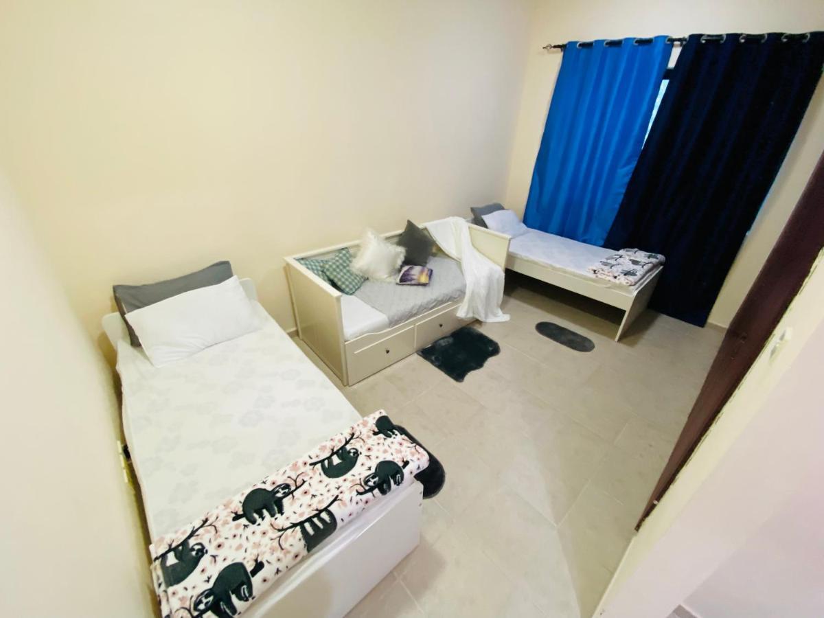 Nash Guest House Females Only Dubai Exterior foto