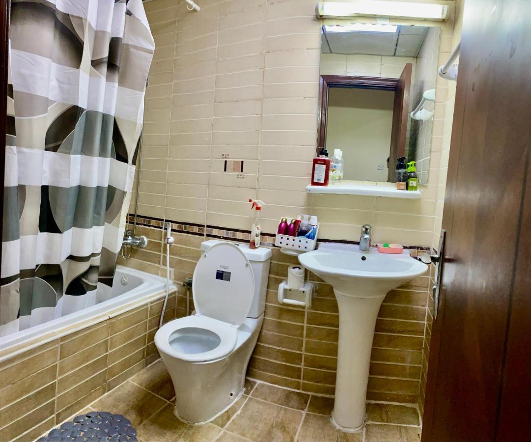 Nash Guest House Females Only Dubai Exterior foto